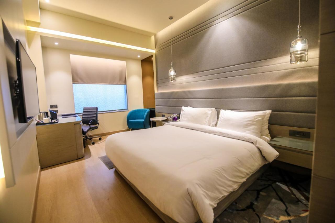 فندق Radisson Blu Towers Kaushambi Delhi Ncr غازي أباد المظهر الخارجي الصورة Deluxe Room