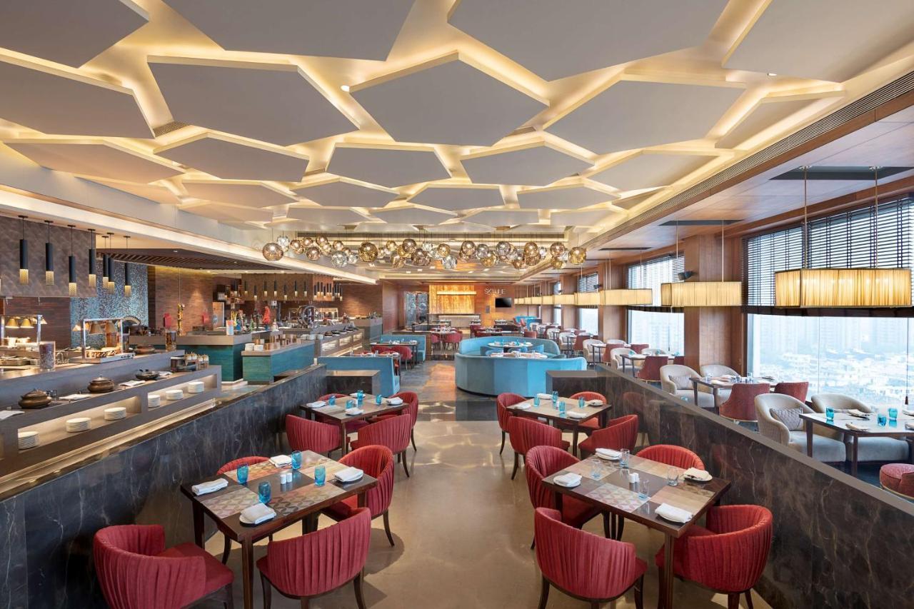 فندق Radisson Blu Towers Kaushambi Delhi Ncr غازي أباد المظهر الخارجي الصورة The restaurant