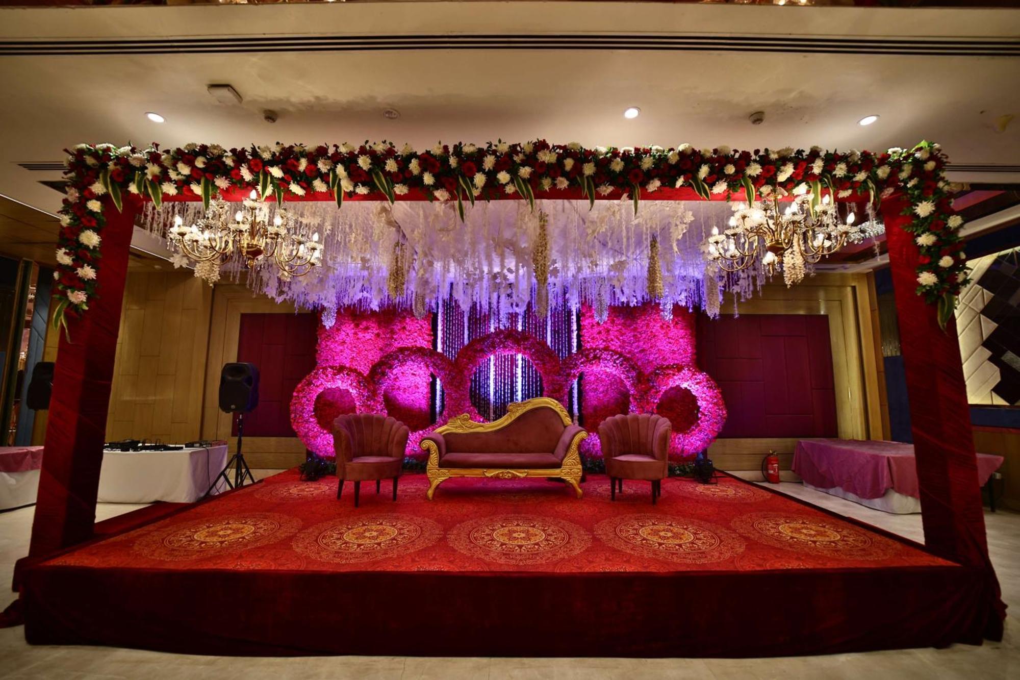 فندق Radisson Blu Towers Kaushambi Delhi Ncr غازي أباد المظهر الخارجي الصورة A wedding reception in India