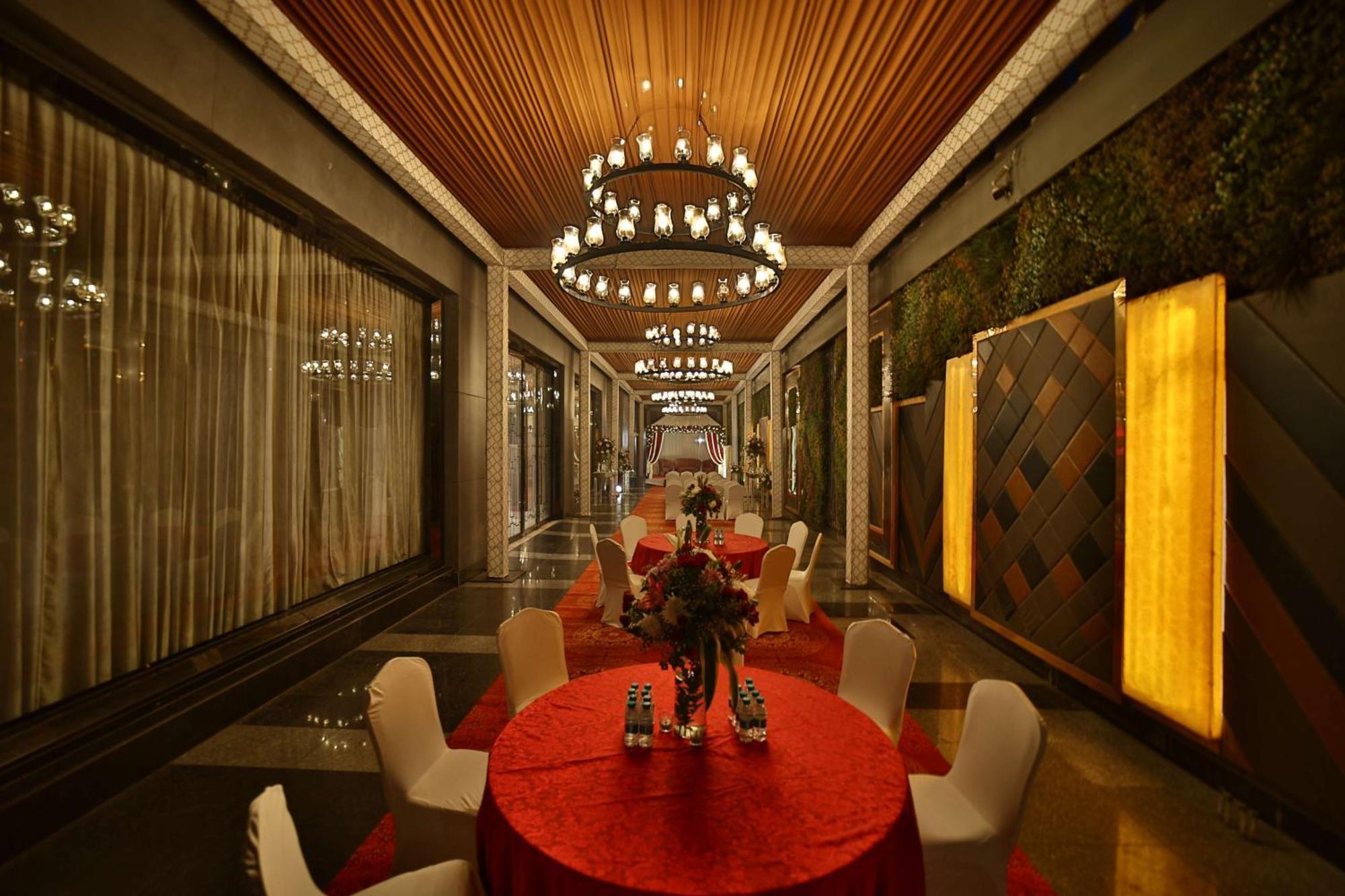 فندق Radisson Blu Towers Kaushambi Delhi Ncr غازي أباد المظهر الخارجي الصورة The Imperial, New Delhi