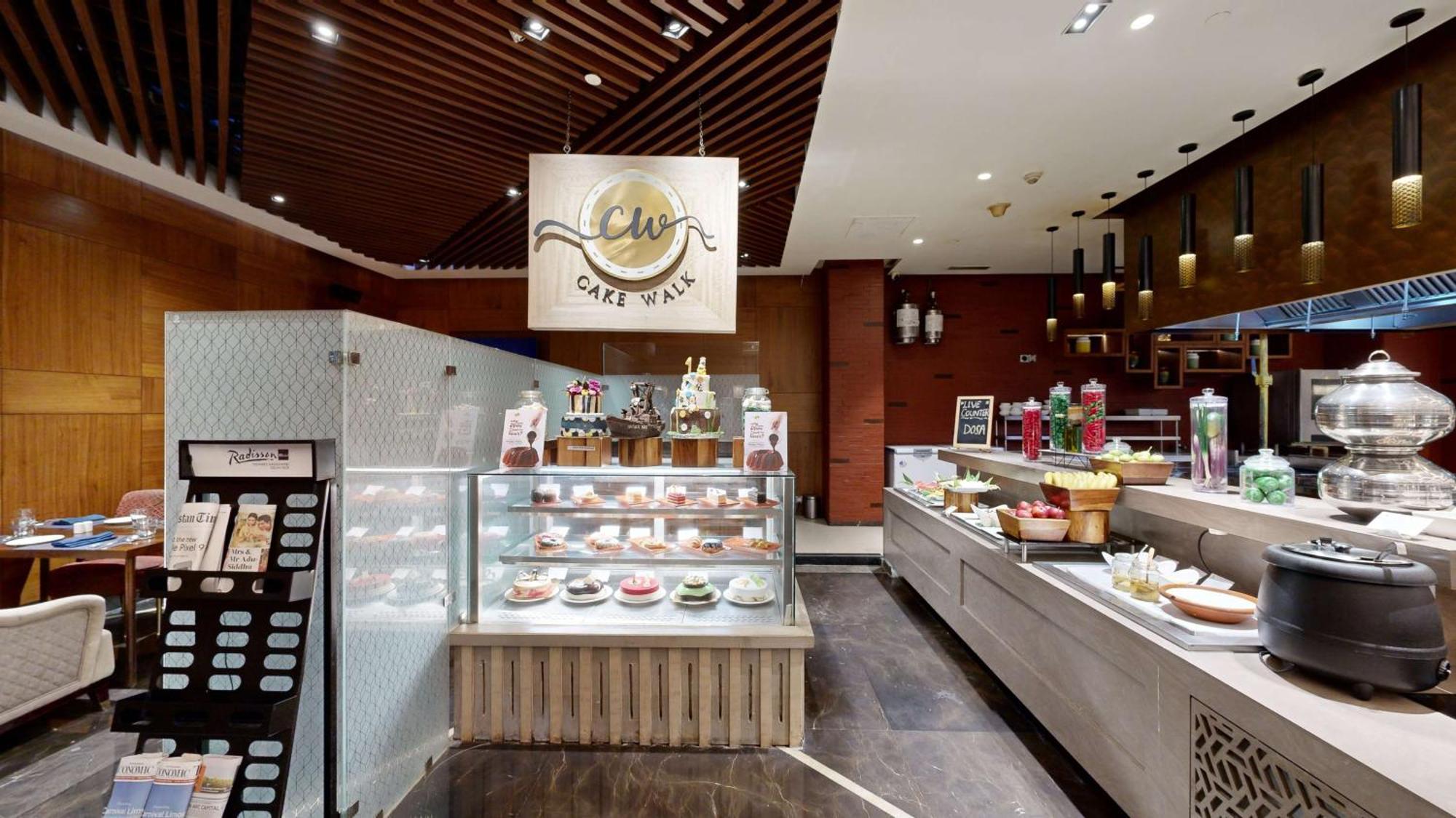 فندق Radisson Blu Towers Kaushambi Delhi Ncr غازي أباد المظهر الخارجي الصورة Cake Walk