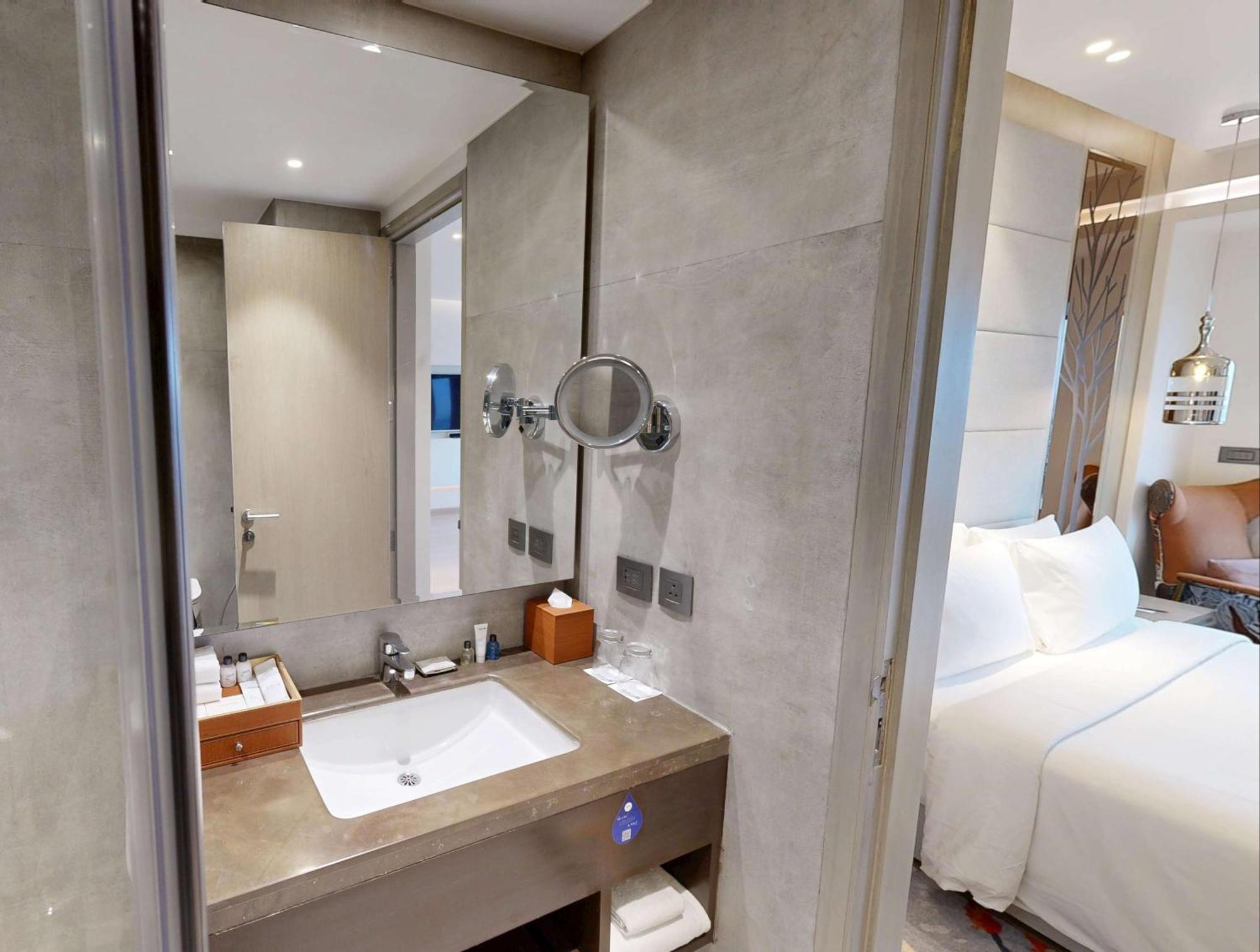 فندق Radisson Blu Towers Kaushambi Delhi Ncr غازي أباد المظهر الخارجي الصورة